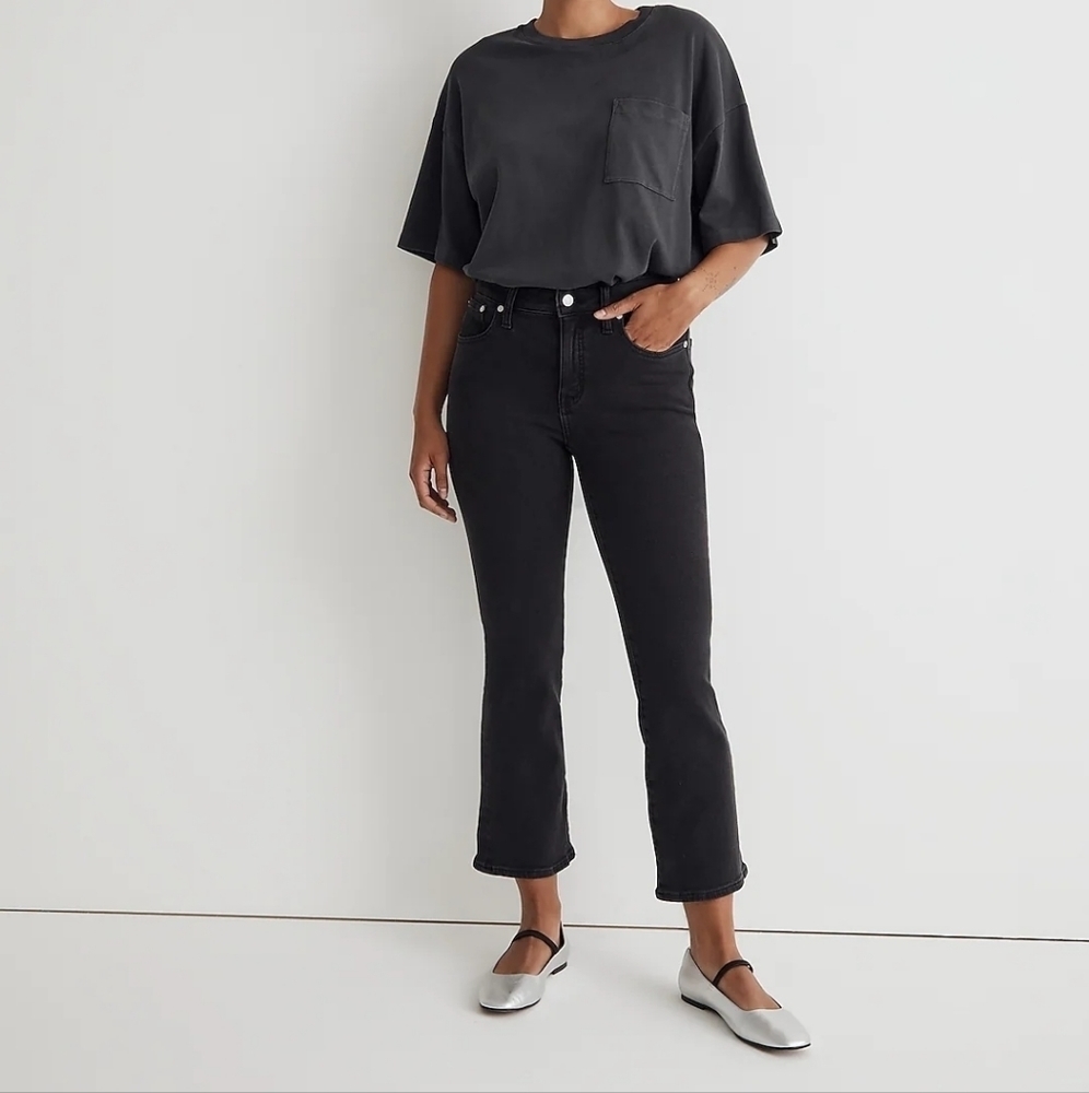 Madewell Starkey Wash Curvy kick out crop jean size 32 EUC